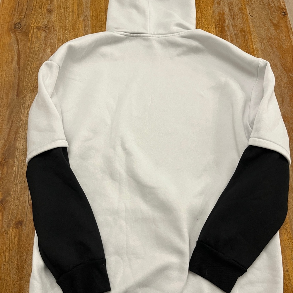 Adventure White and Black Hoodie by Shein - Picture 5 of 7